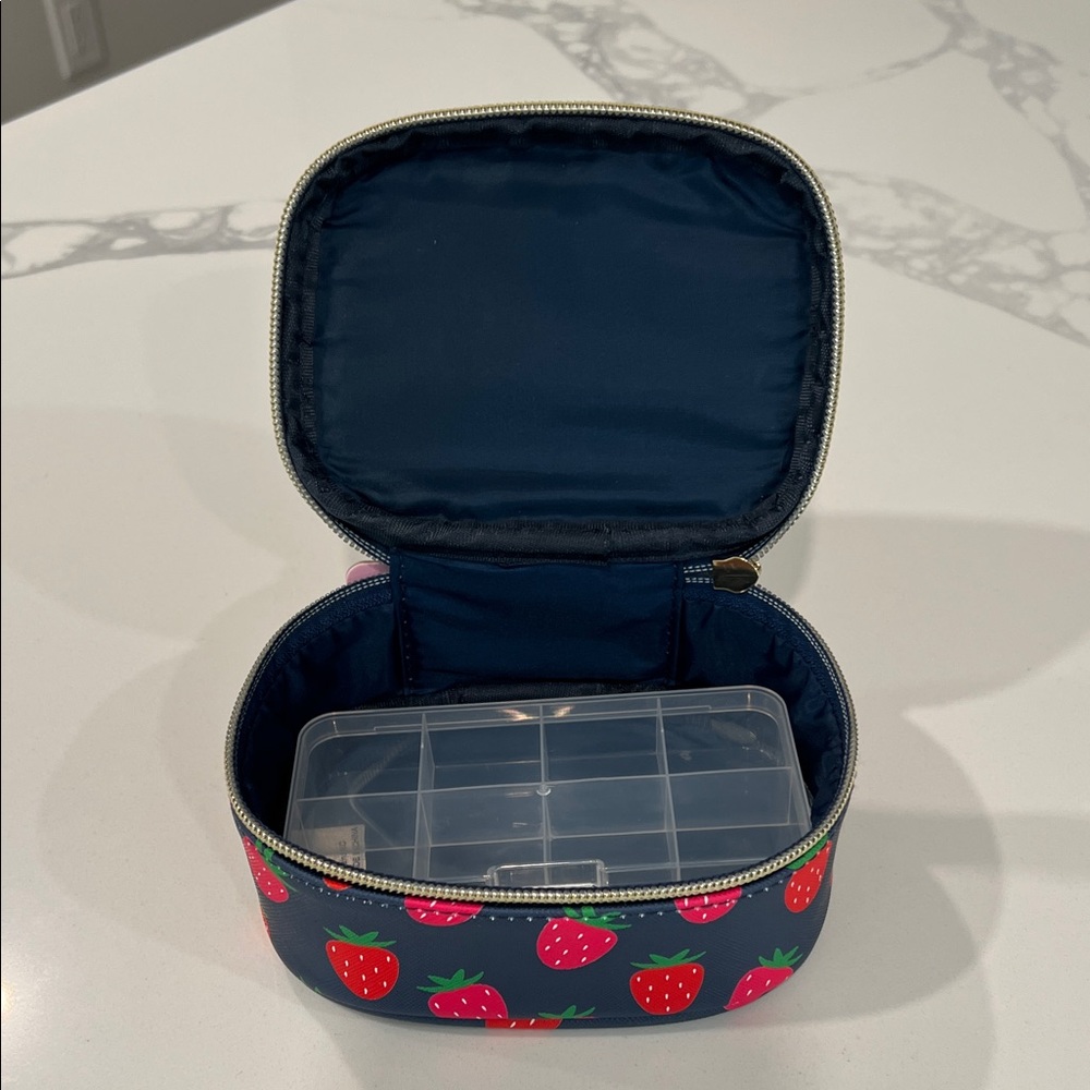🍓💊CUTE  🍓💊 Case.. - Picture 2 of 12